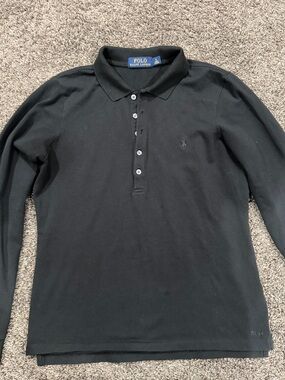 Polo Ralph Lauren long sleeve women’s stretch Henley. Size Large.